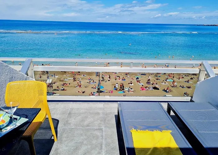 Luxury Suite Over The Beach